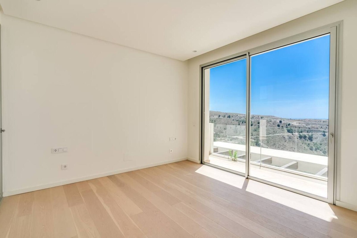 Lägenhet i Benahavis, Malaga, Spanien 4 sovrum, 220 kvm. Nr. 133965
