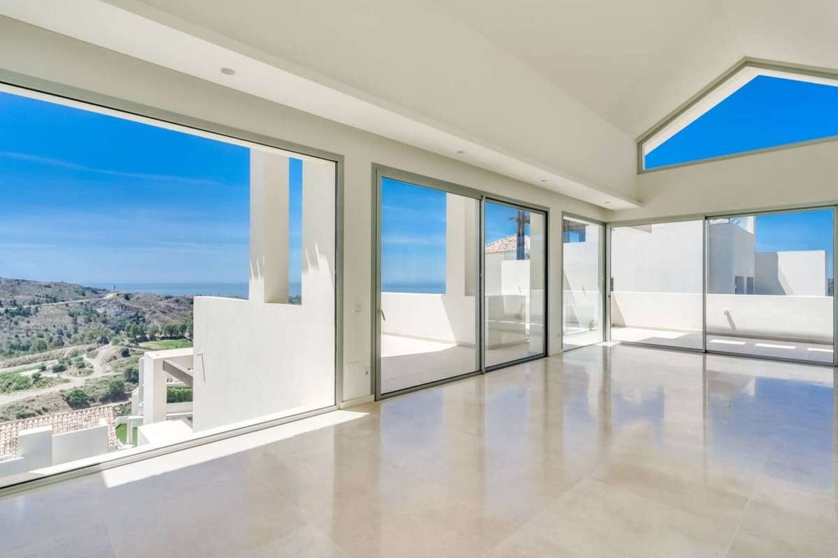 Lägenhet i Benahavis, Malaga, Spanien 4 sovrum, 220 kvm. Nr. 133965