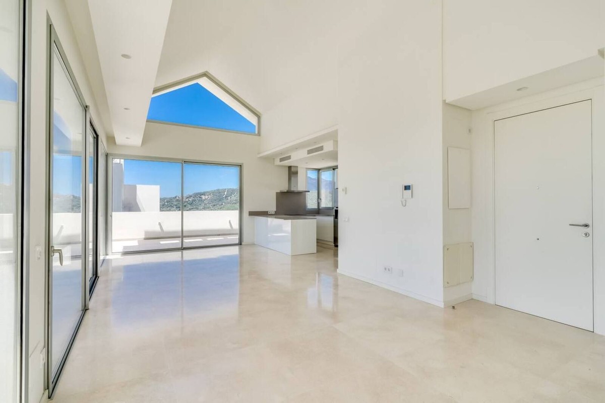 Lägenhet i Benahavis, Malaga, Spanien 4 sovrum, 220 kvm. Nr. 133965