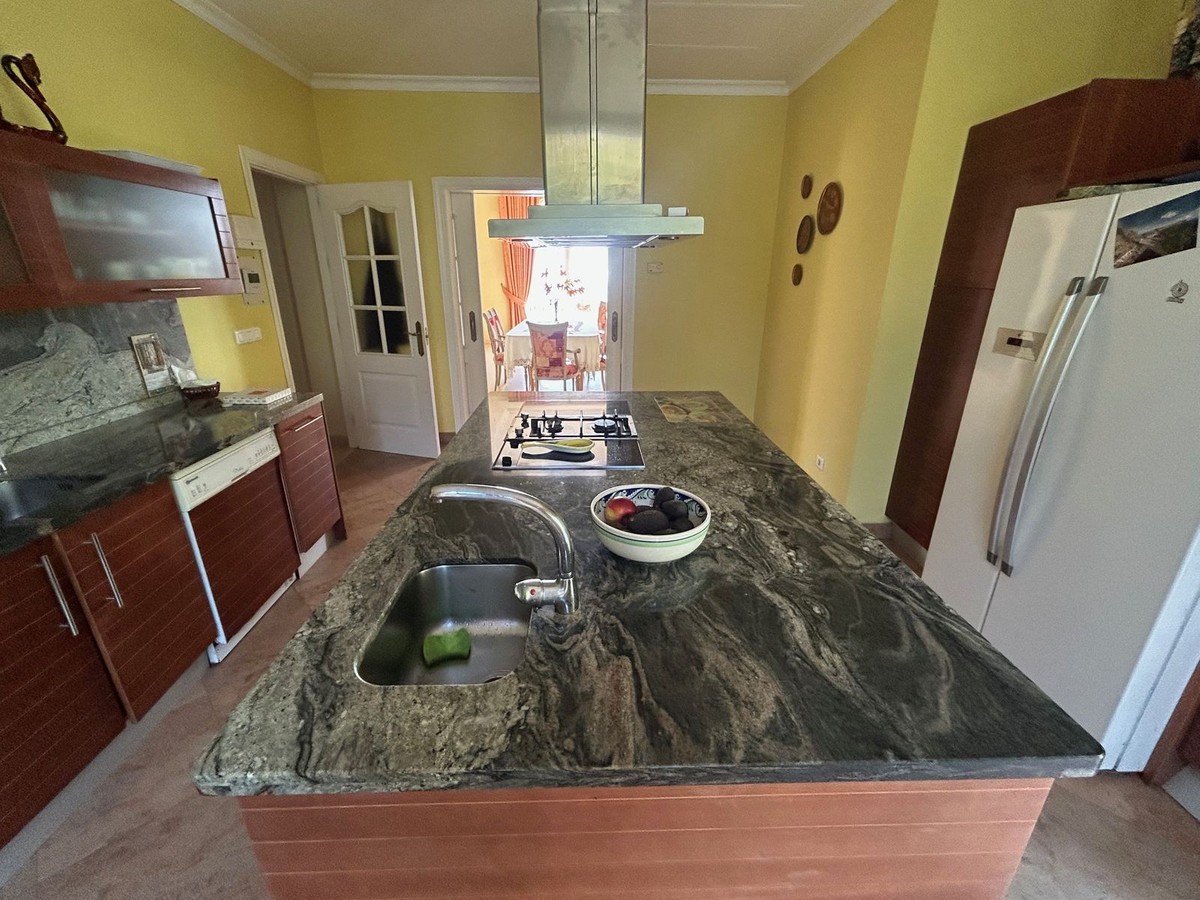 Villa Estepona, Malaga, Spānijā 7 istabas, 714 m2 Nr. 133968