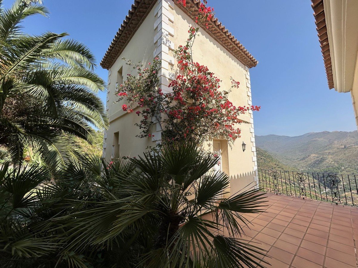 Villa Estepona, Malaga, Spānijā 7 istabas, 714 m2 Nr. 133968