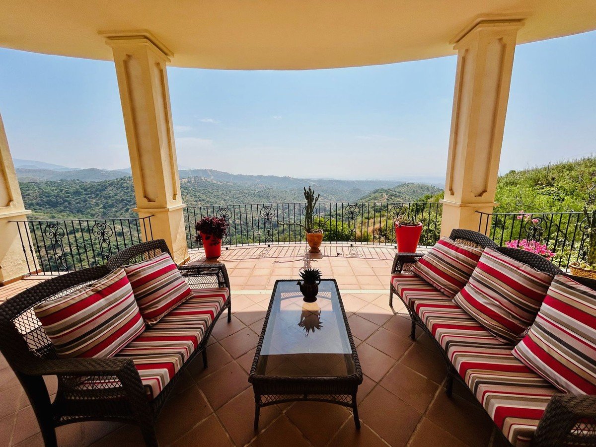 Villa Estepona, Malaga, Spānijā 7 istabas, 714 m2 Nr. 133968
