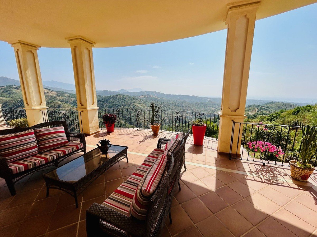 Villa Estepona, Malaga, Spānijā 7 istabas, 714 m2 Nr. 133968