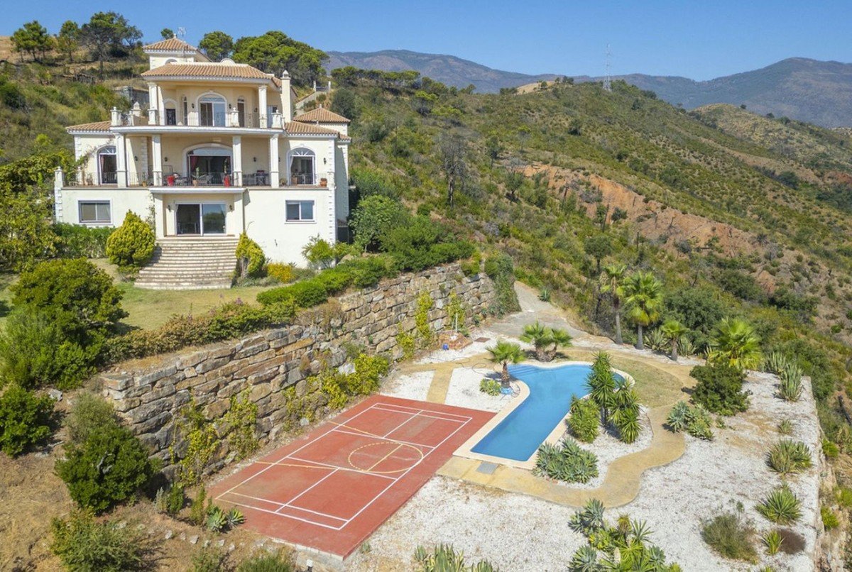 Villa Estepona, Malaga, Spānijā 7 istabas, 714 m2 Nr. 133968