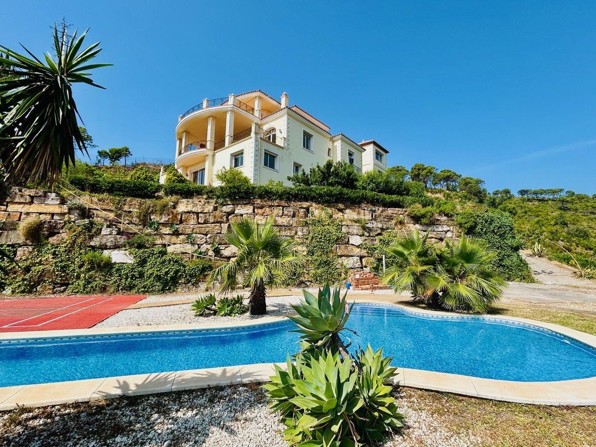 Villa Estepona, Malaga, Spānijā 7 istabas, 714 m2 Nr. 133968