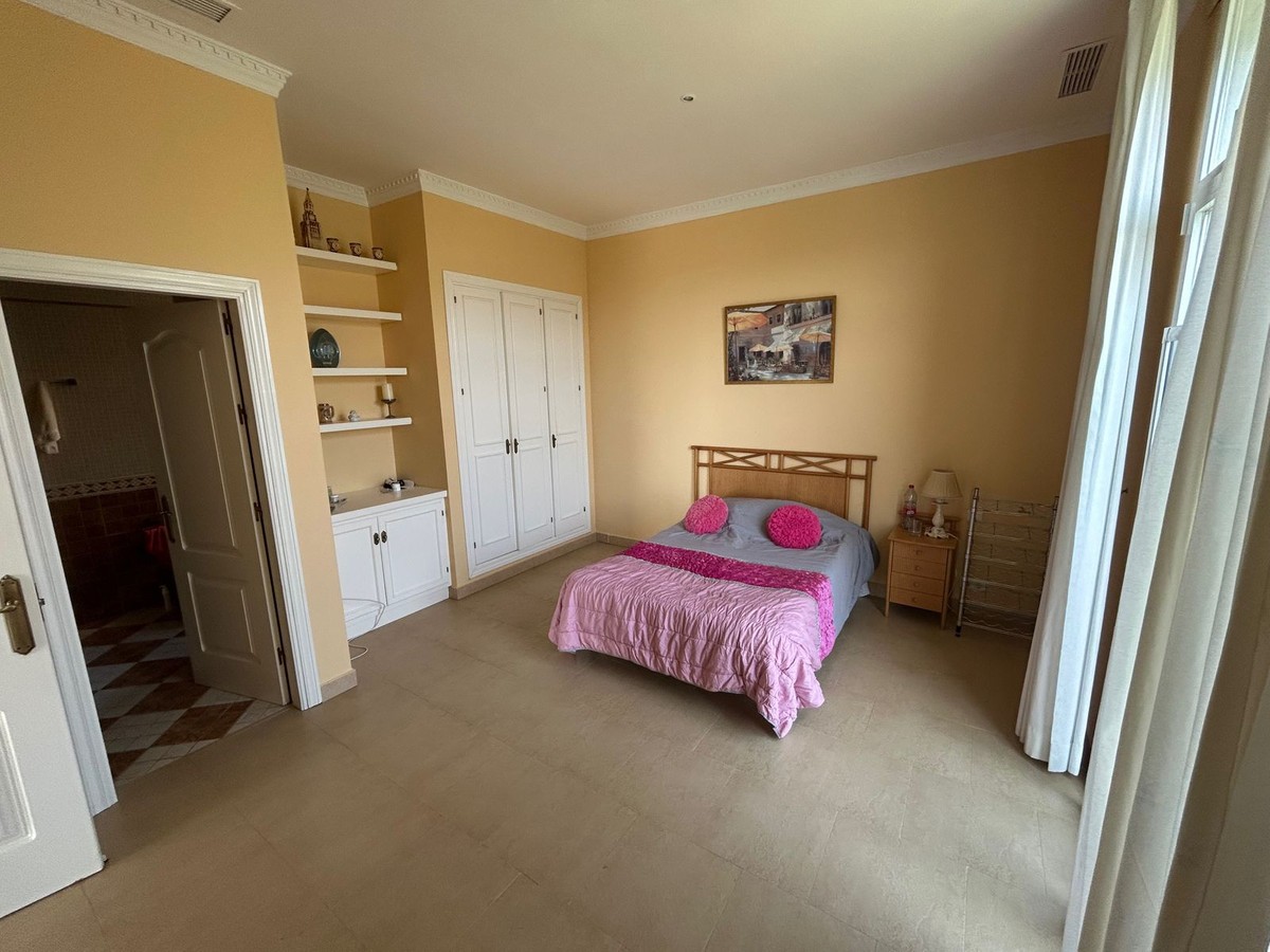 Villa Estepona, Malaga, Spānijā 7 istabas, 714 m2 Nr. 133968