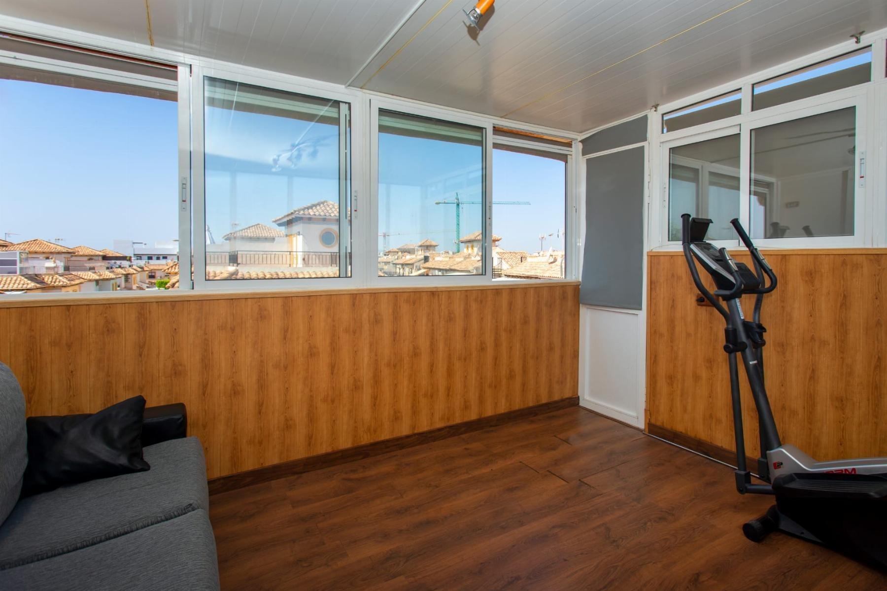 House in Alicante, Spain 2 bedrooms, 90 sq.m. No. 163110