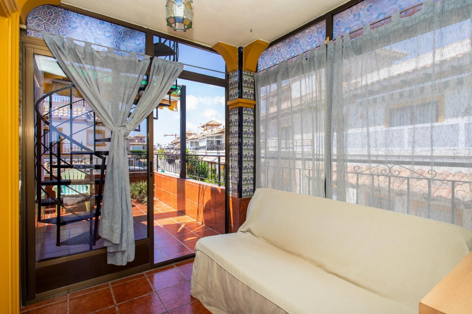 House in Alicante, Spain 2 bedrooms, 90 sq.m. No. 163110
