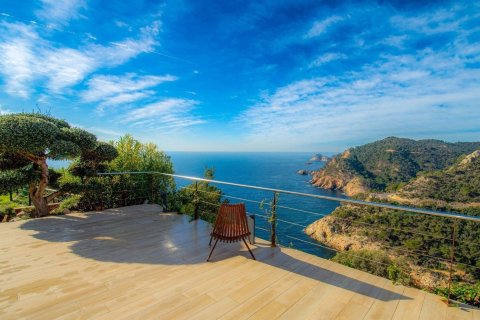 Talo Tossa de Mar, Girona, Espanja 5 makuuhuonetta, 307 m2 No. 167724