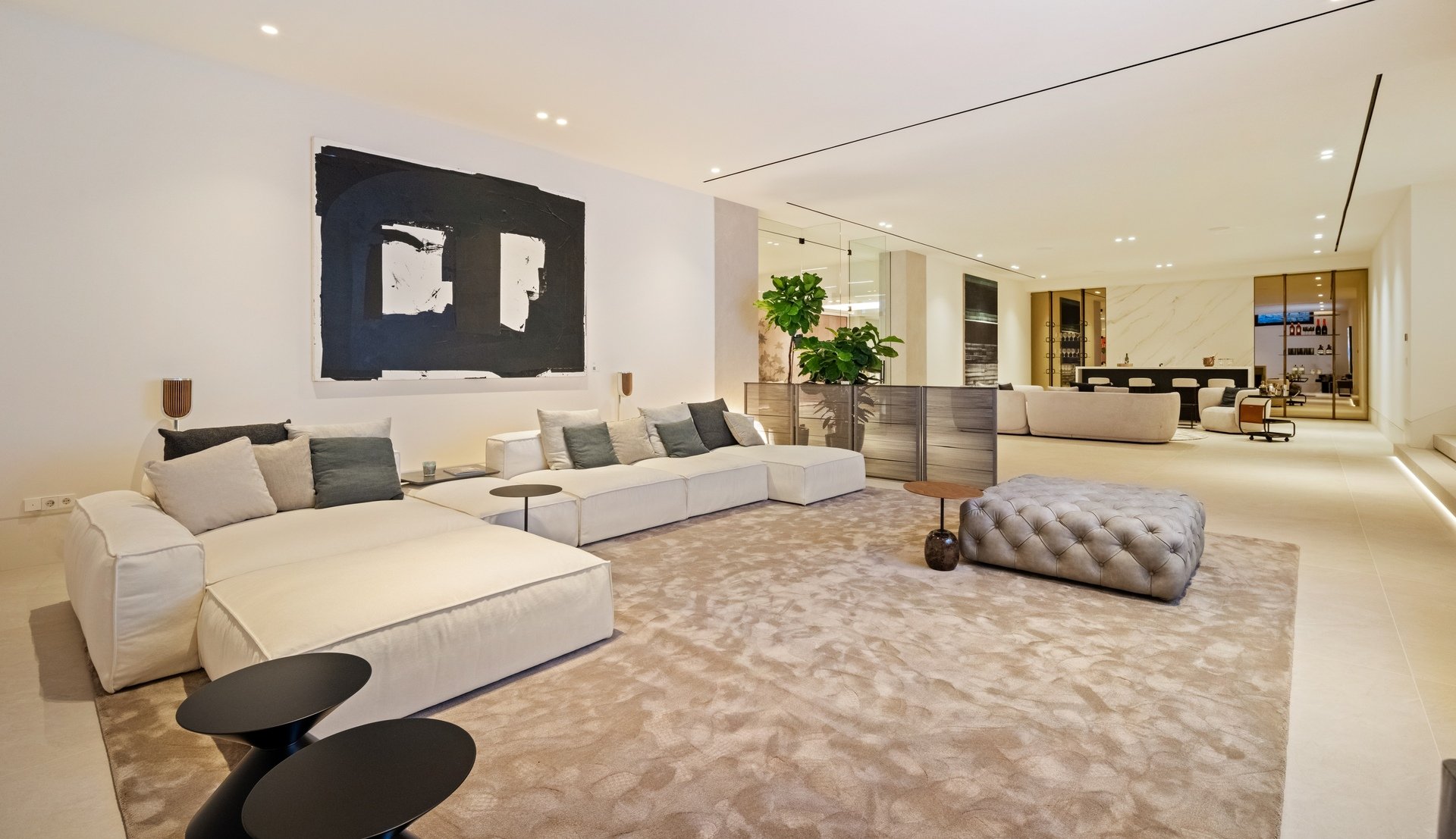 Villa in Benahavis, Malaga, Spain 6 bedrooms, 1129 sq.m. No. 136074