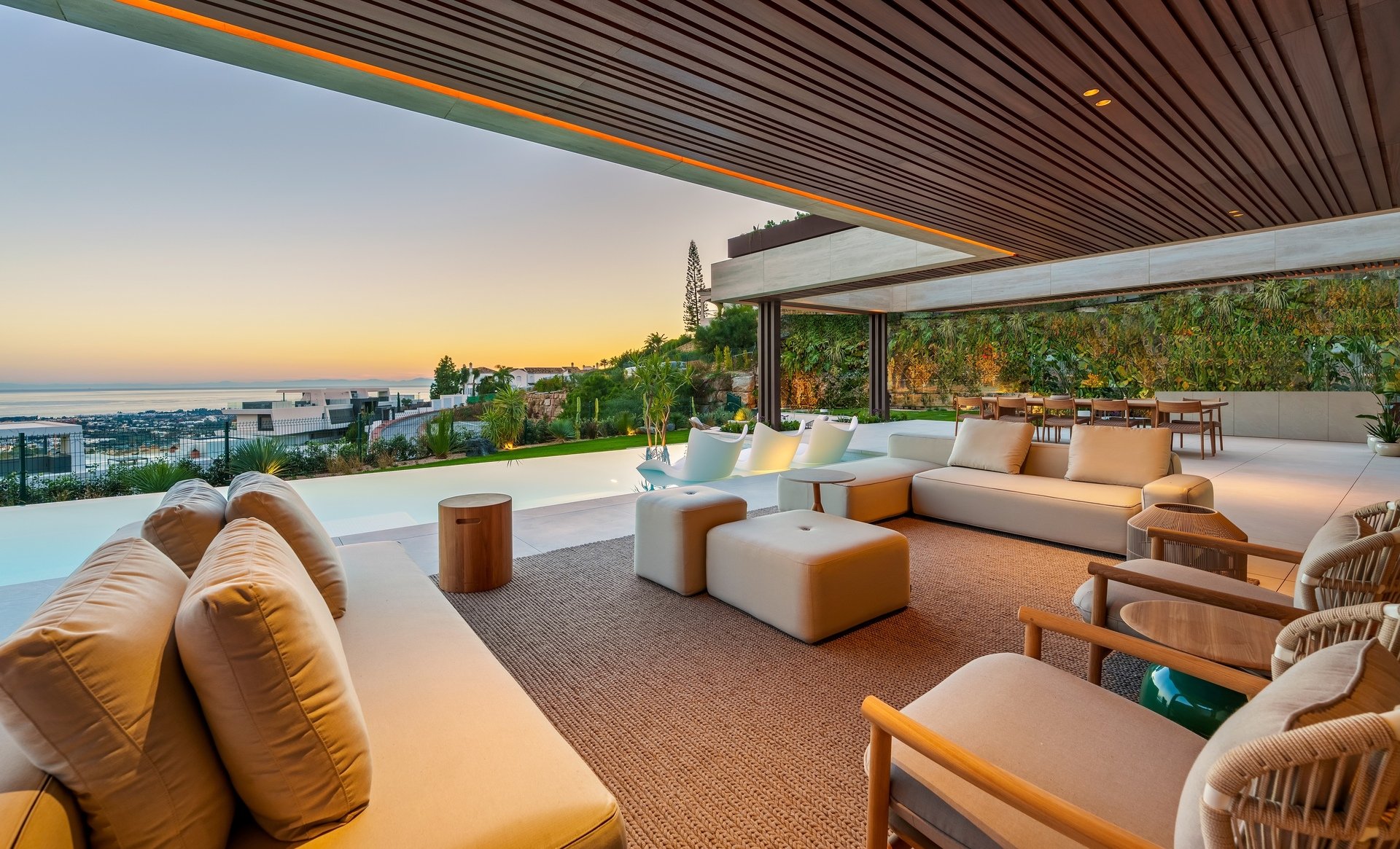 Villa in Benahavis, Malaga, Spain 6 bedrooms, 1129 sq.m. No. 136074