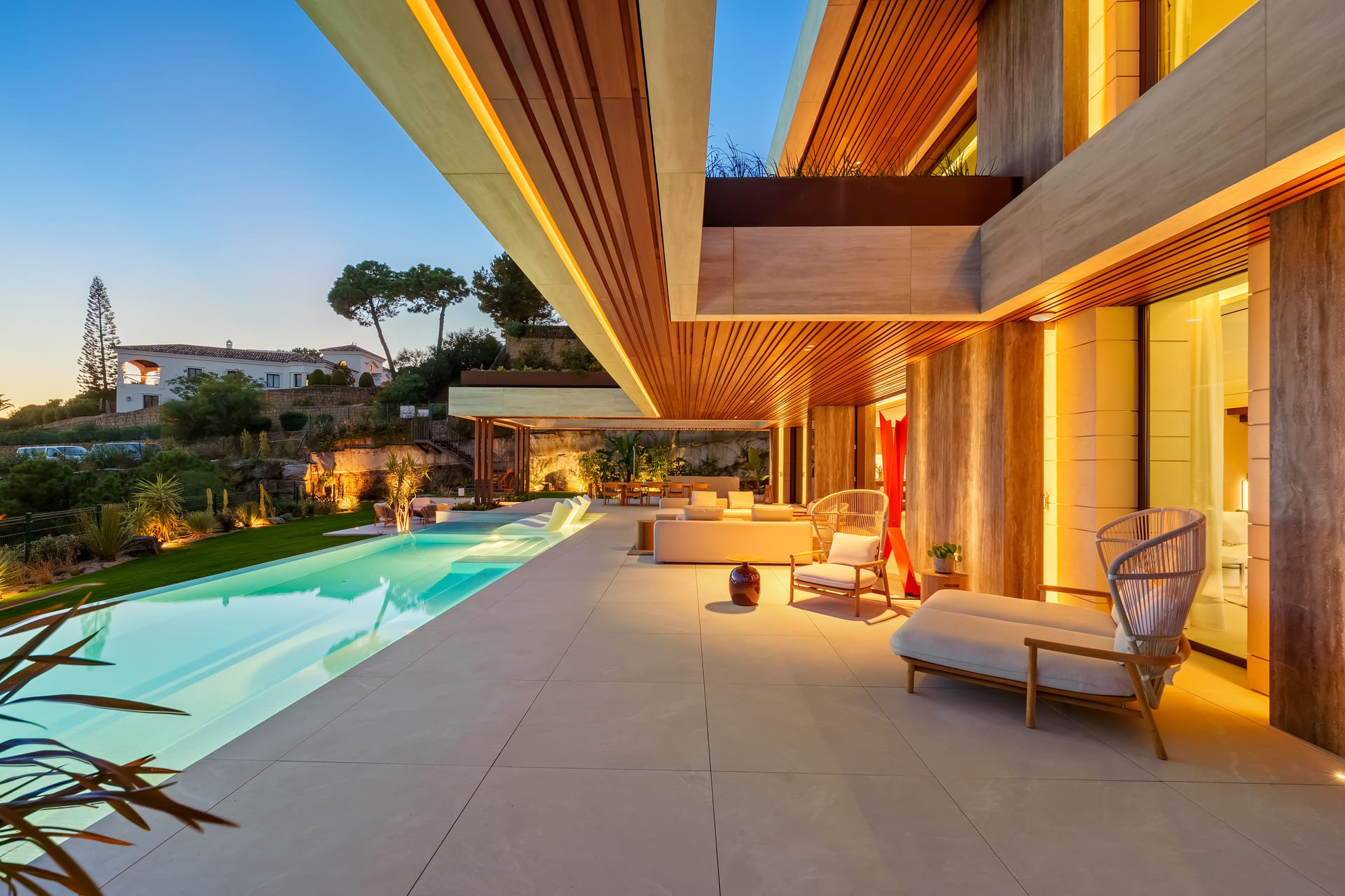 Villa i Benahavis, Malaga, Spanien 5 sovrum, 1031 kvm. Nr. 136075