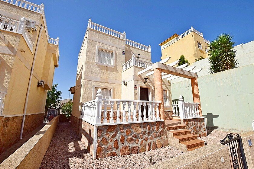 Villa a Ciudad Quesada, Alicante, Spagna 3 camere da letto, 123 mq. N° 103697