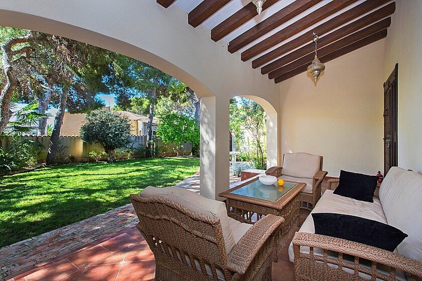 Villa in Punta Prima, Alicante, Spain 4 bedrooms, 243 sq.m. No. 103686