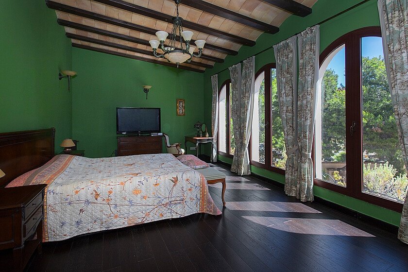 Villa in Punta Prima, Alicante, Spain 4 bedrooms, 243 sq.m. No. 103686