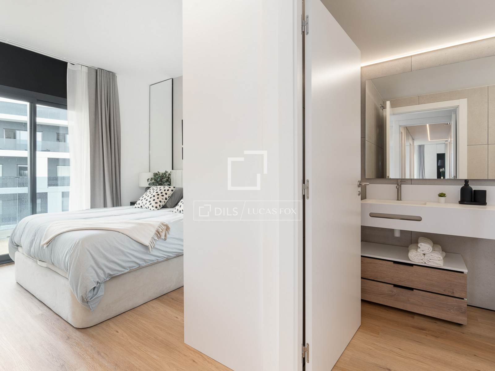 Penthouse in Barcelona, Spain 4 bedrooms, 117 sq.m. No. 192763