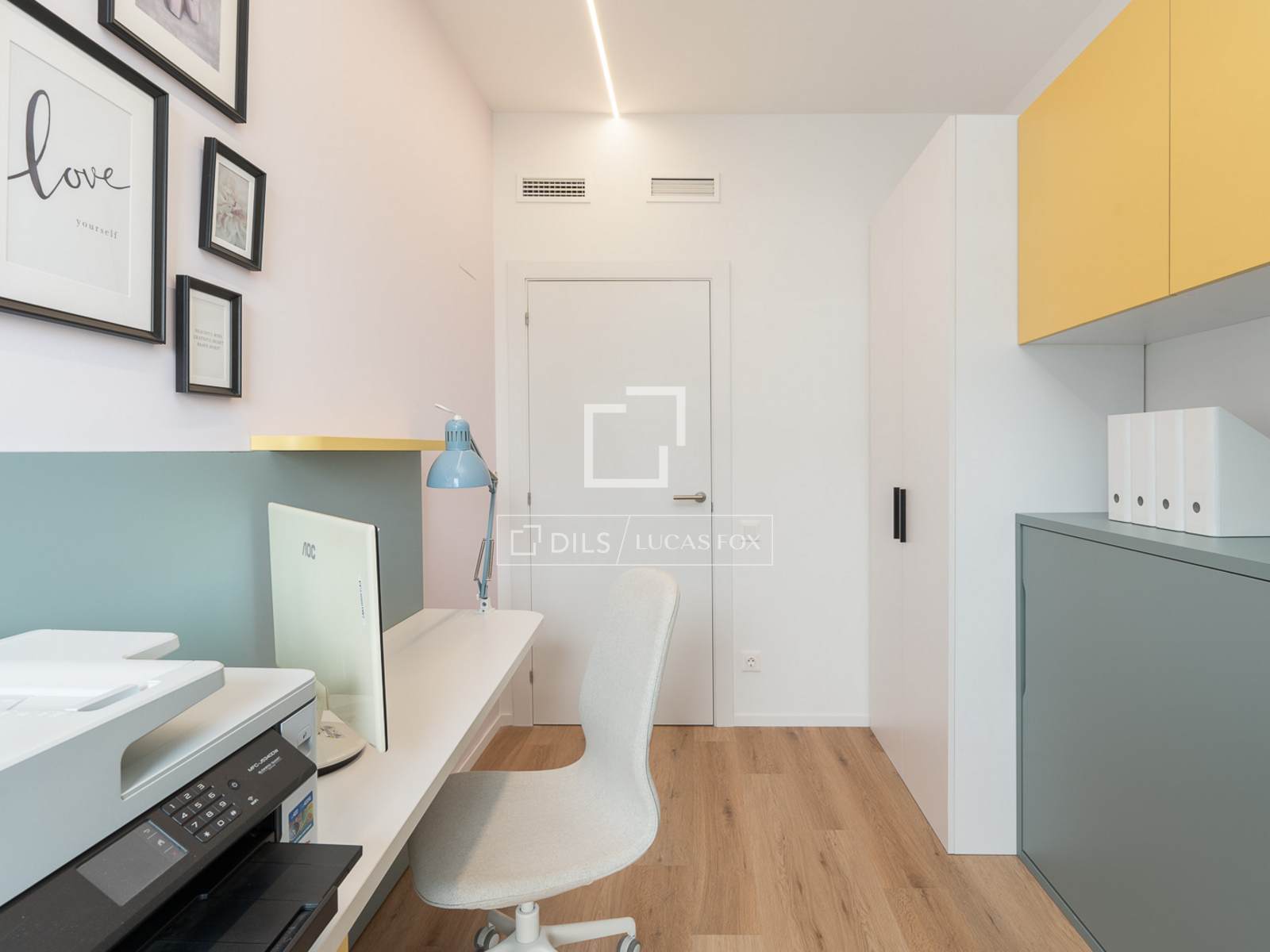 Penthouse in Barcelona, Spain 4 bedrooms, 117 sq.m. No. 192763