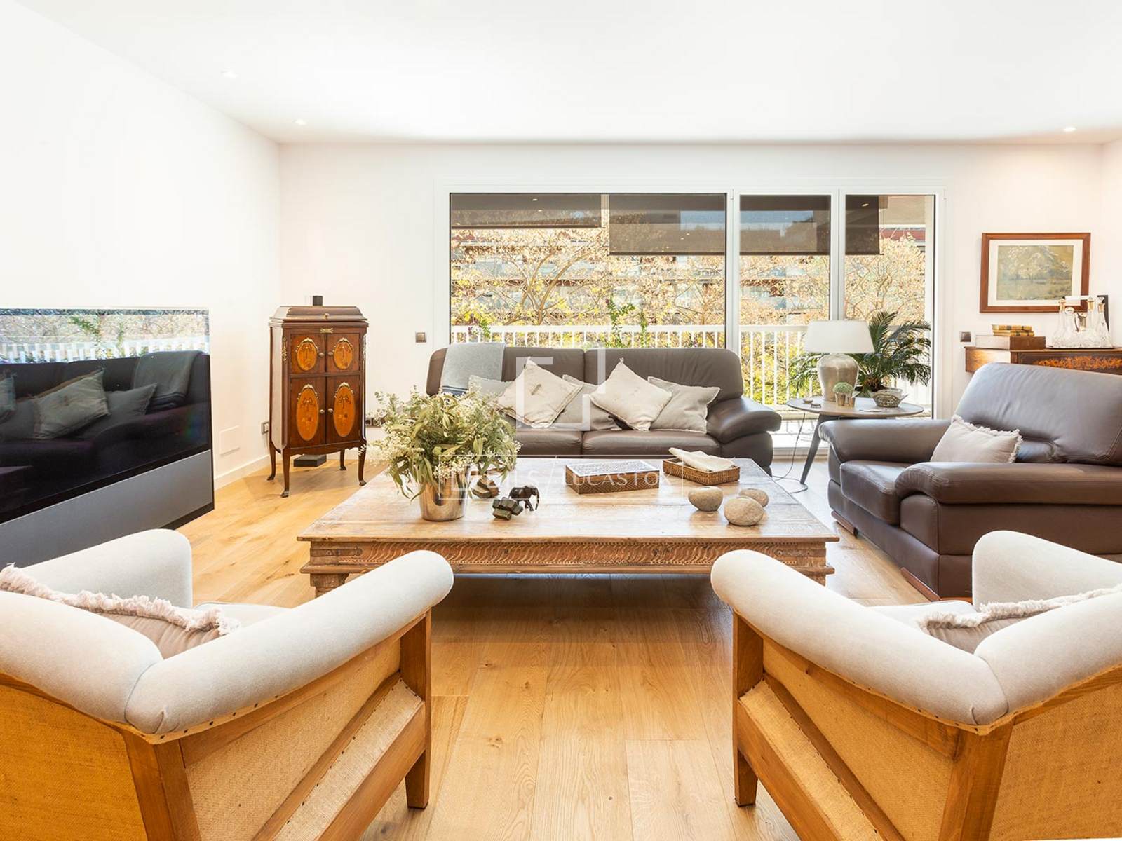 Apartamento en Barcelona, España 5 dormitorios, 204 m2 No. 192759