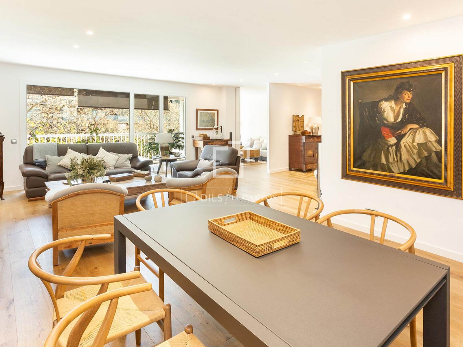 Apartamento en Barcelona, España 5 dormitorios, 204 m2 No. 192759