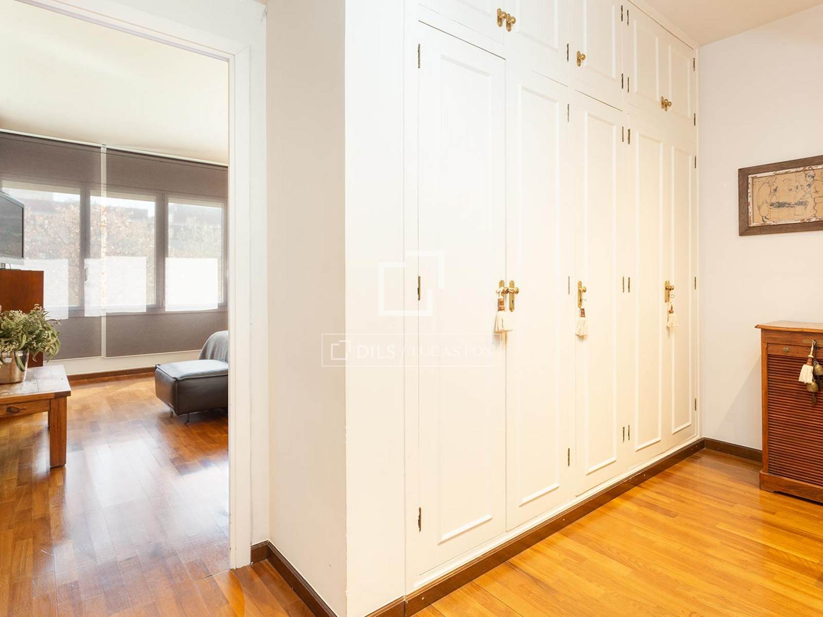 Apartamento en Barcelona, España 5 dormitorios, 204 m2 No. 192759