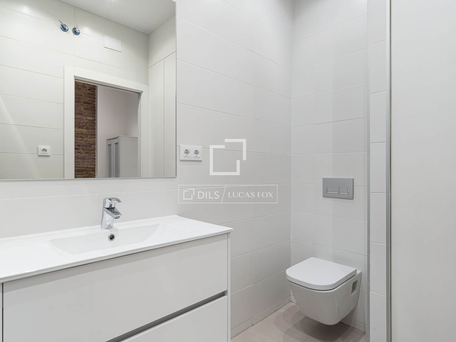 Appartamento a Barcelona, Spagna 1 camera da letto, 54 mq. N° 192760