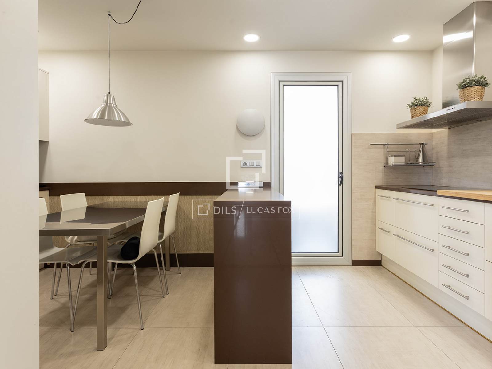 Penthouse in Barcelona, Spain 4 bedrooms, 166 sq.m. No. 192761