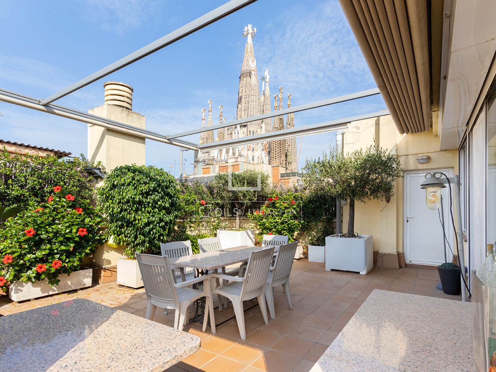 Penthouse in Barcelona, Spain 4 bedrooms, 166 sq.m. No. 192761