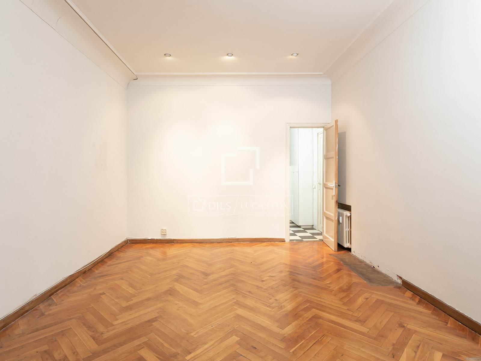 Wohnung in Barcelona, Spanien 5 Schlafzimmer, 244 m2 Nr. 192758