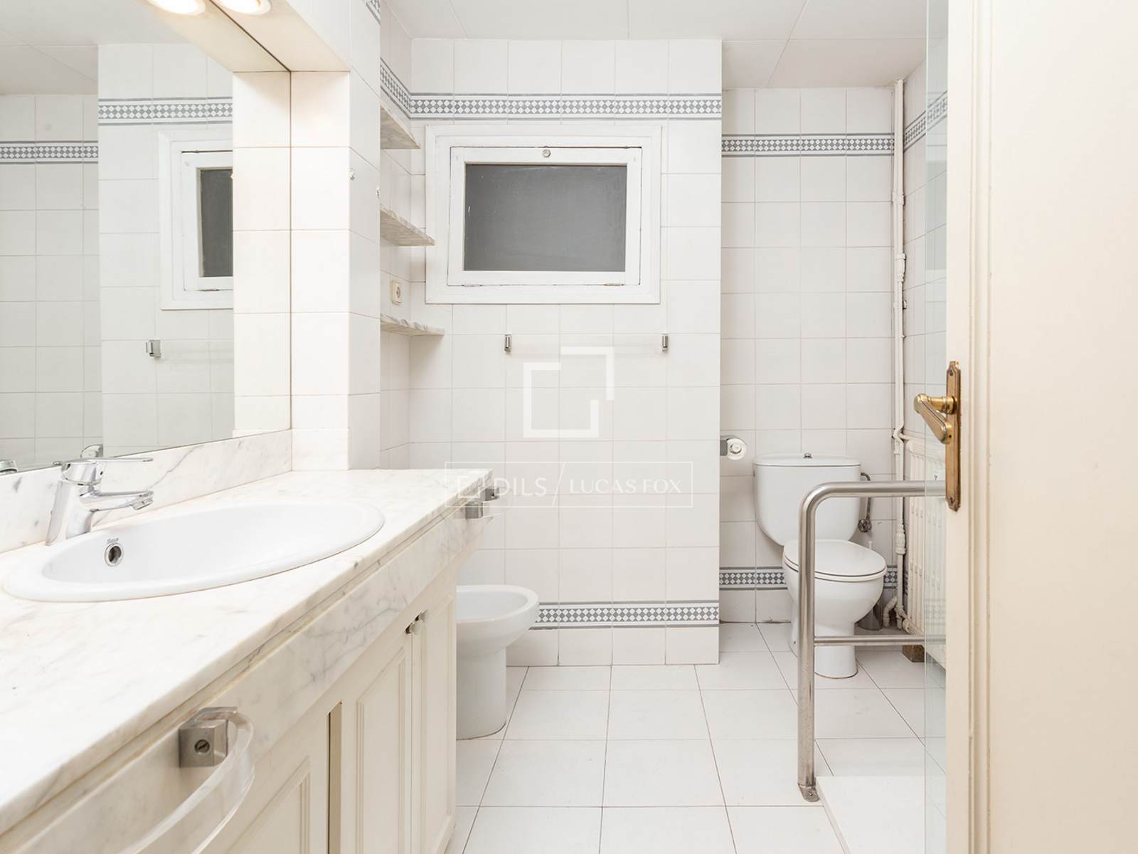Wohnung in Barcelona, Spanien 5 Schlafzimmer, 244 m2 Nr. 192758