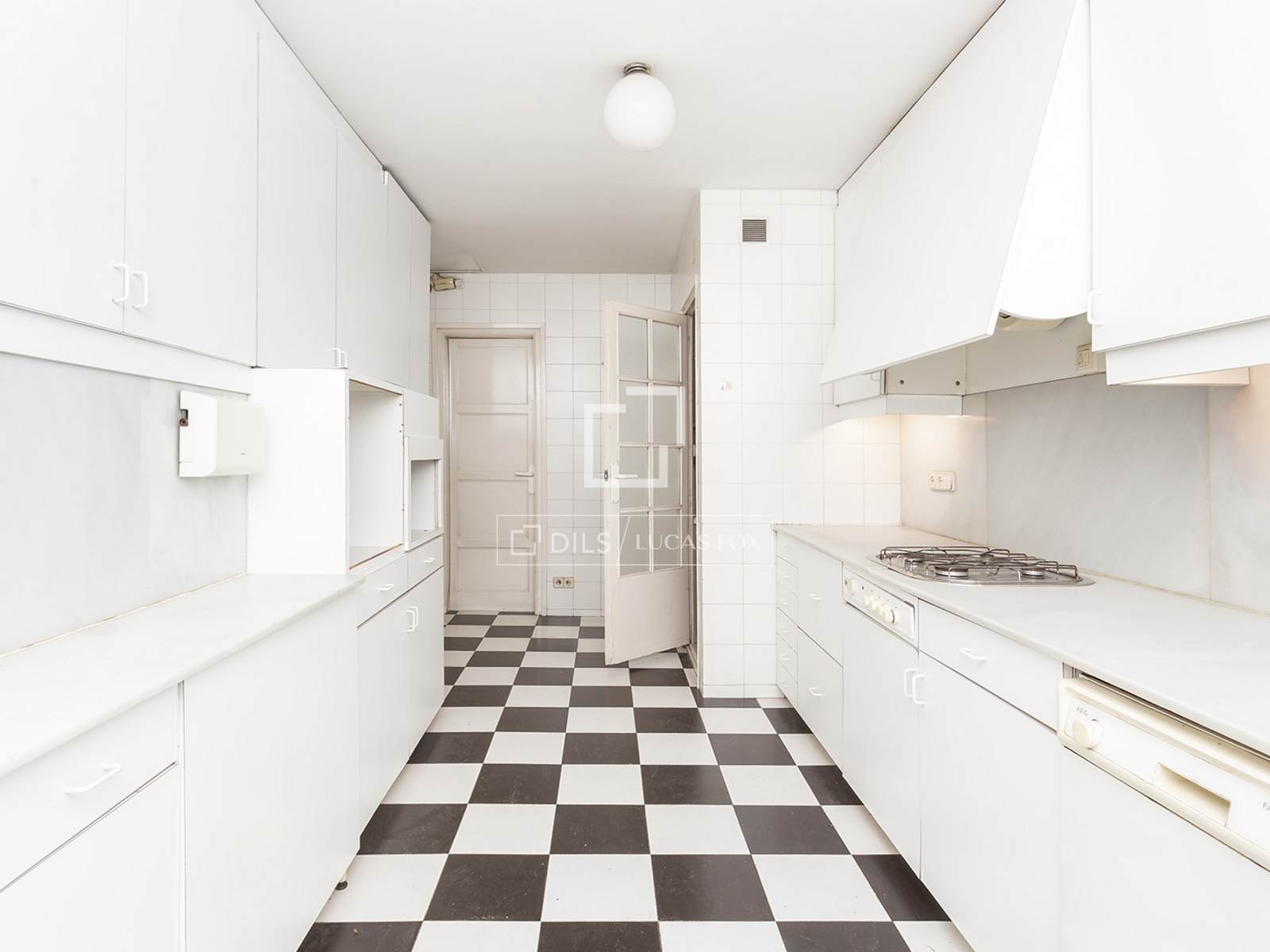 Wohnung in Barcelona, Spanien 5 Schlafzimmer, 244 m2 Nr. 192758