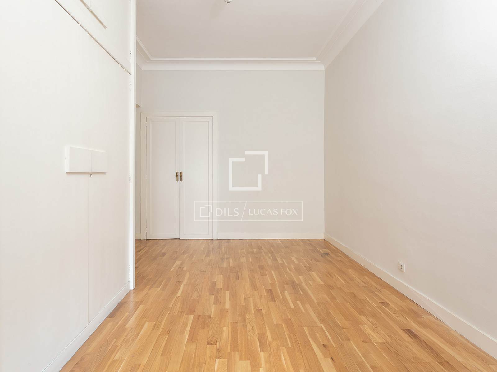 Wohnung in Barcelona, Spanien 5 Schlafzimmer, 244 m2 Nr. 192758