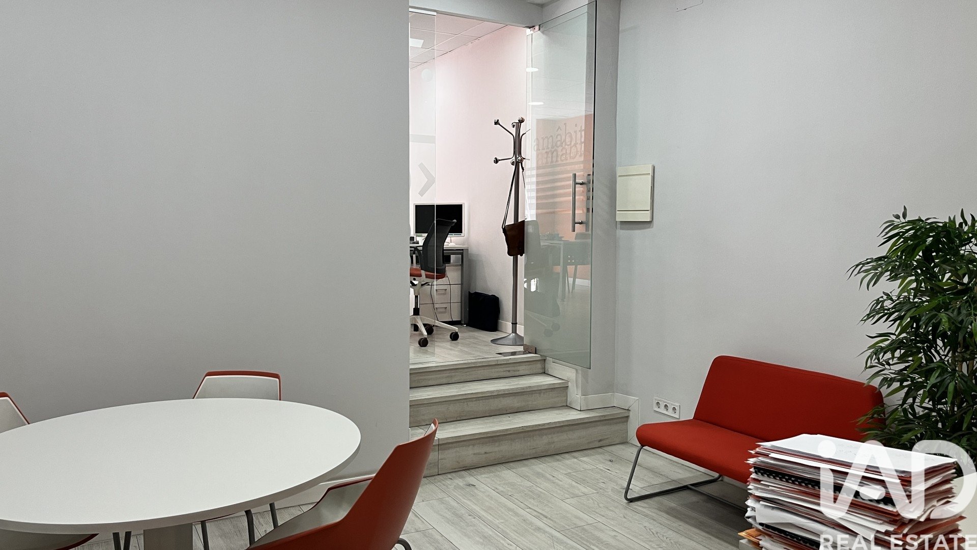 Propiedad comercial en Madrid, España 100 m2 No. 192208