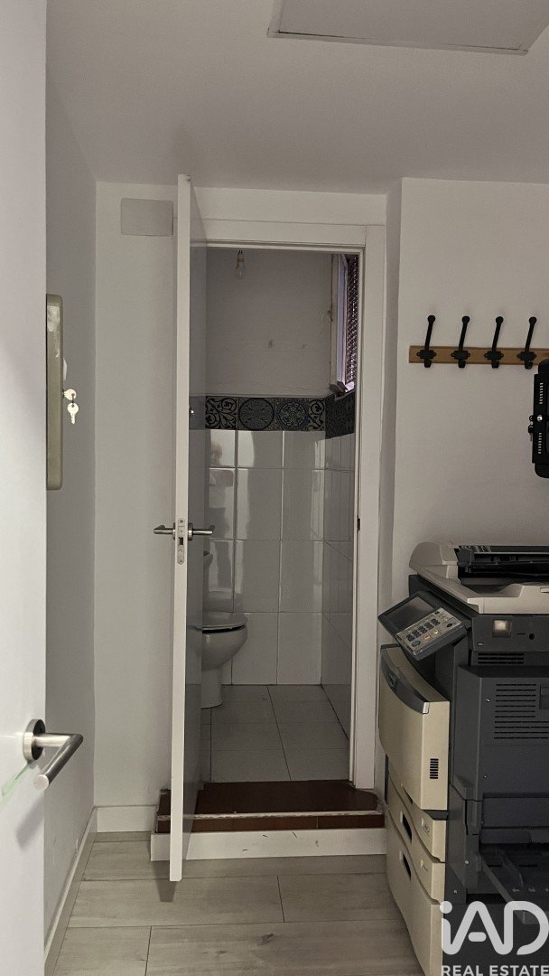 Propiedad comercial en Madrid, España 100 m2 No. 192208