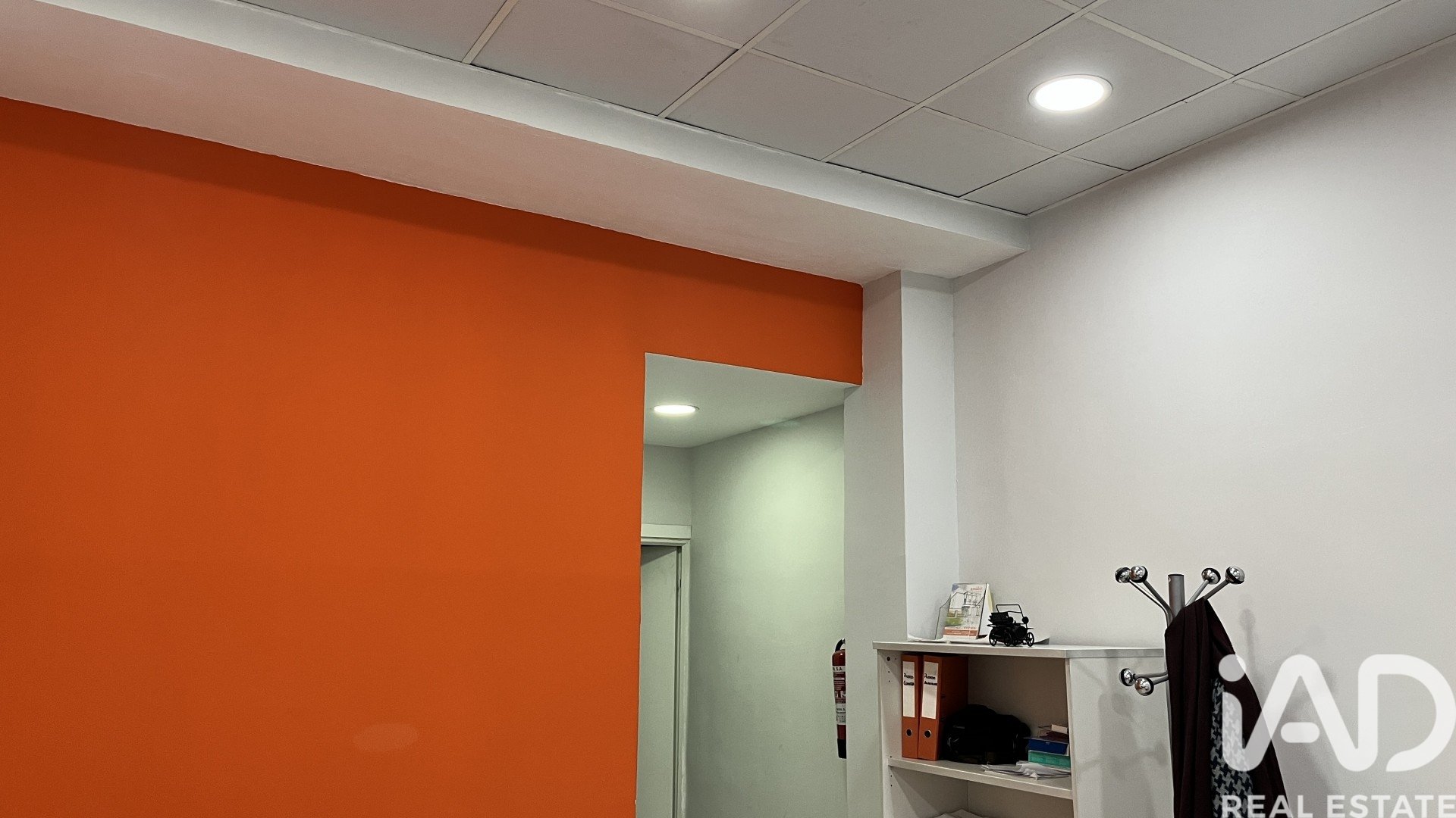 Propiedad comercial en Madrid, España 100 m2 No. 192208