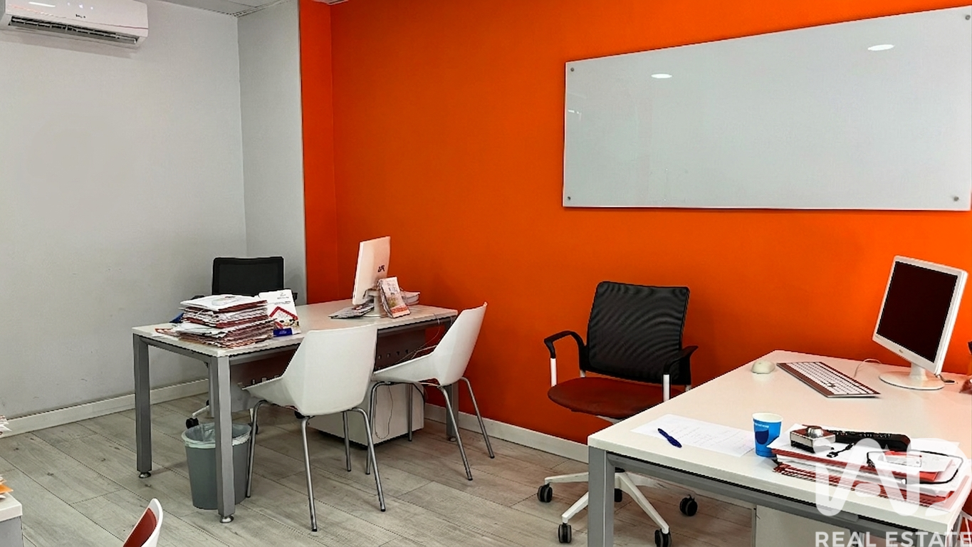 Propiedad comercial en Madrid, España 100 m2 No. 192208