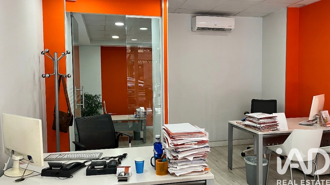 Propiedad comercial en Madrid, España 100 m2 No. 192208