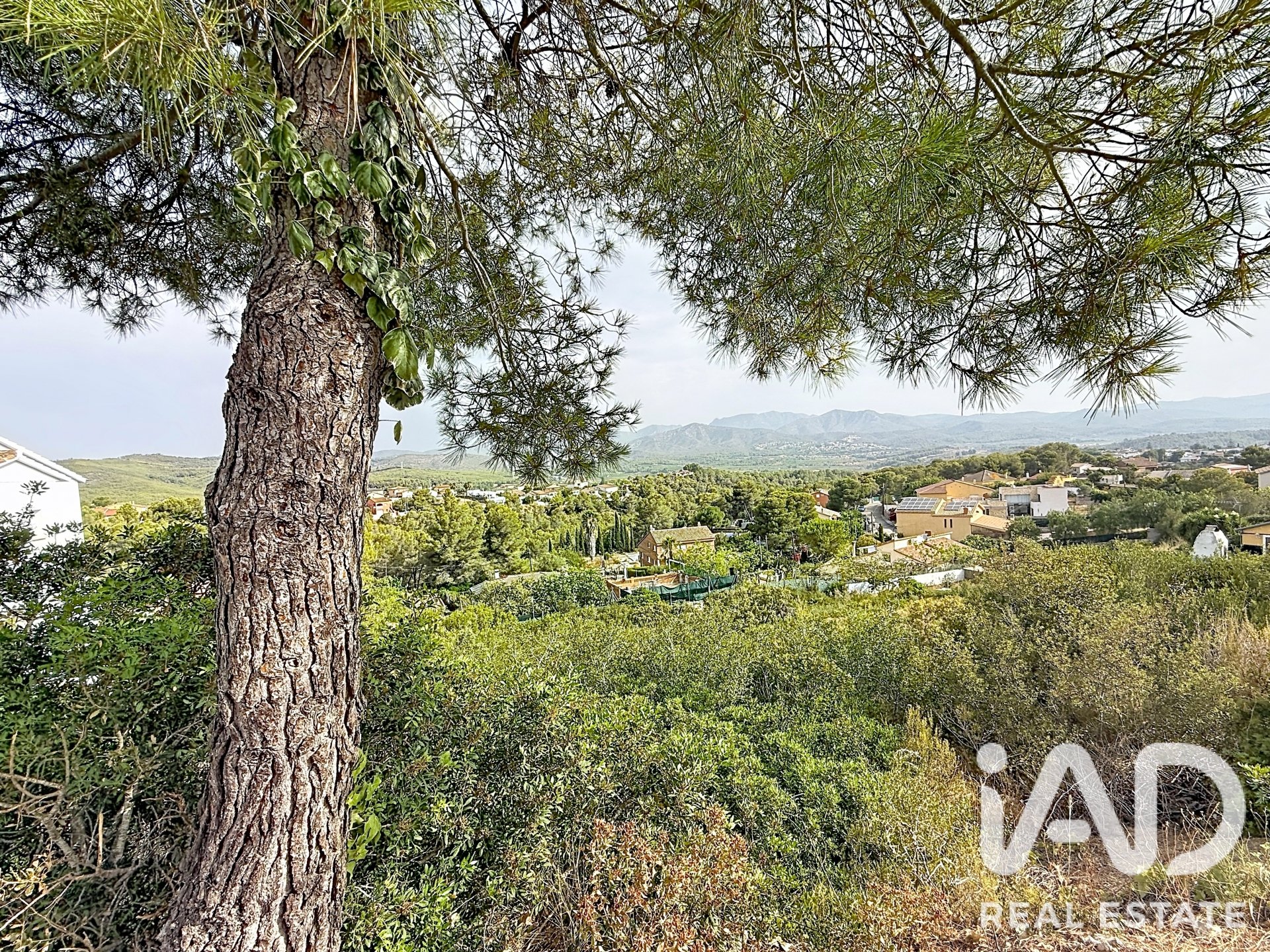 Tomt i La Bisbal Del Penedes, Tarragona, Spanien 822 kvm. Nr. 192205