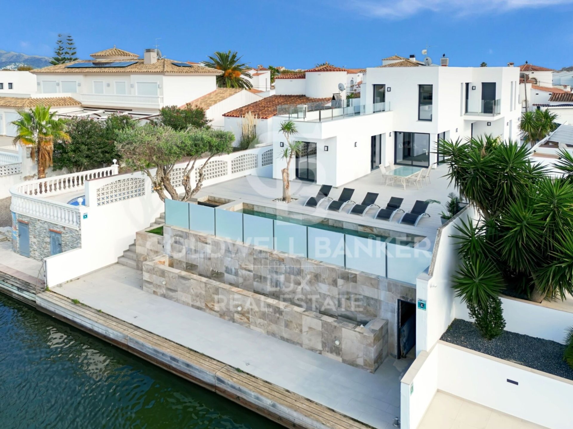 Villa Empuriabrava, Girona, Spānijā 5 istabas, 205 m2 Nr. 160347