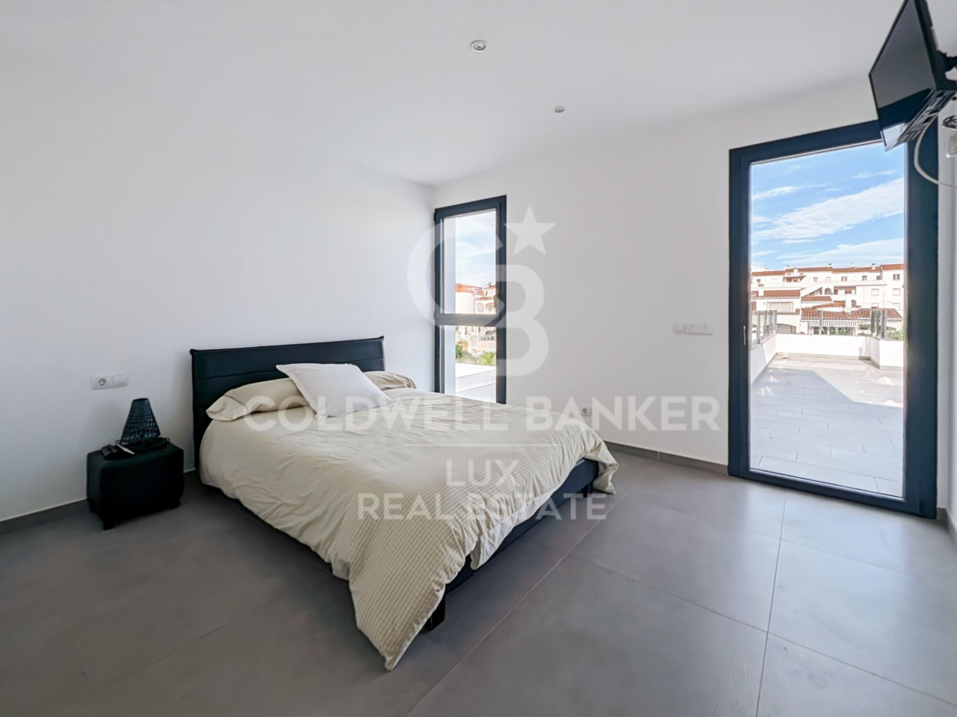 Villa Empuriabrava, Girona, Spānijā 5 istabas, 205 m2 Nr. 160347