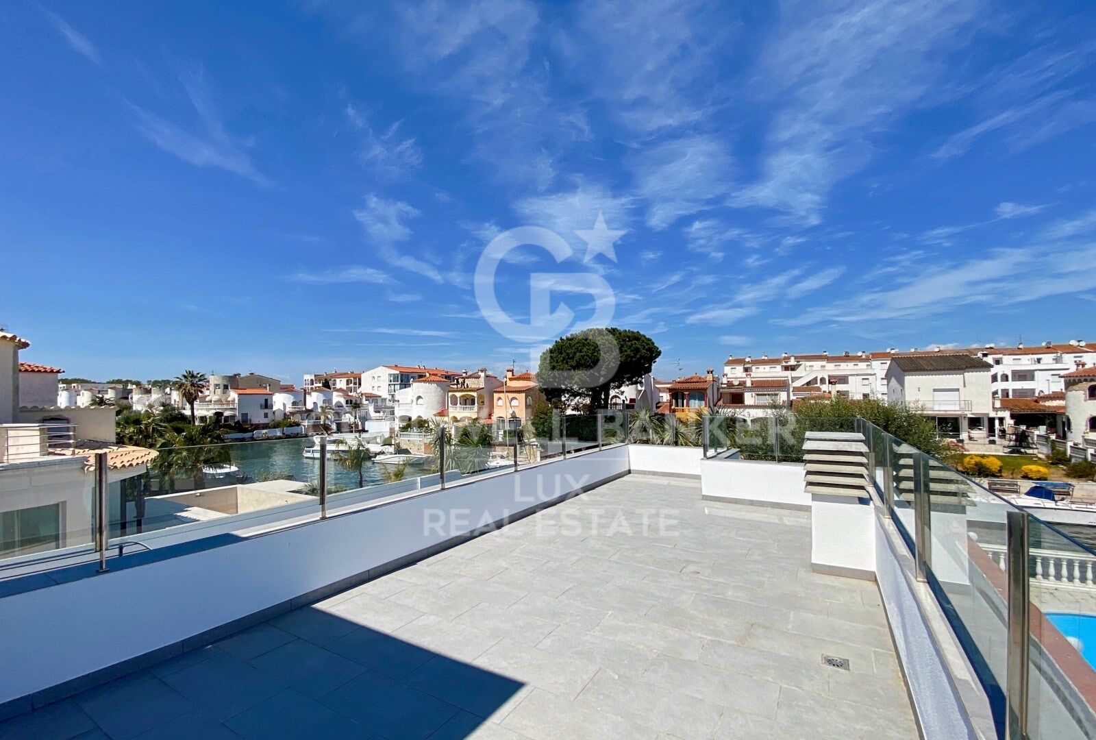 Villa Empuriabrava, Girona, Spānijā 5 istabas, 205 m2 Nr. 160347