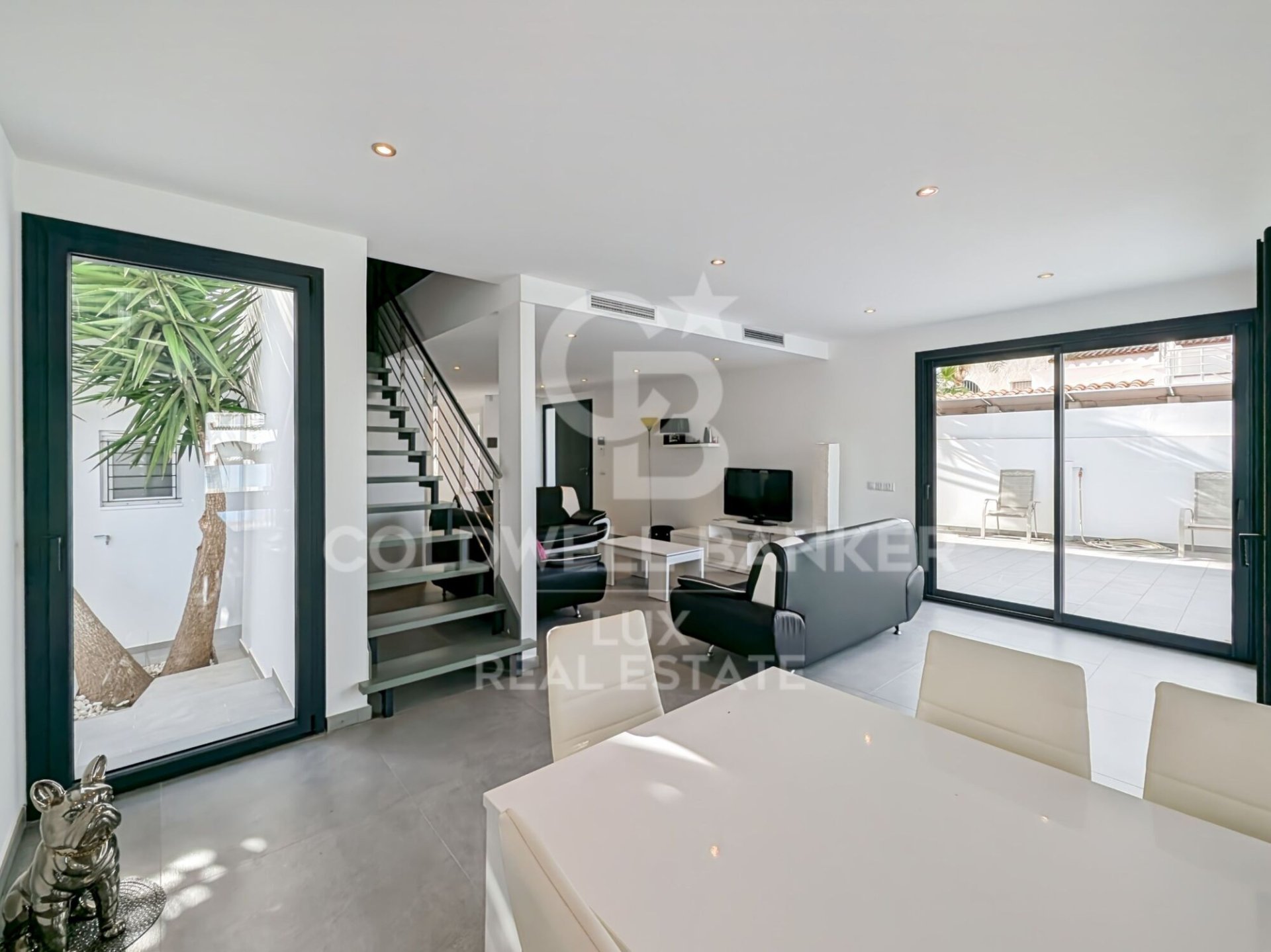 Villa Empuriabrava, Girona, Spānijā 5 istabas, 205 m2 Nr. 160347