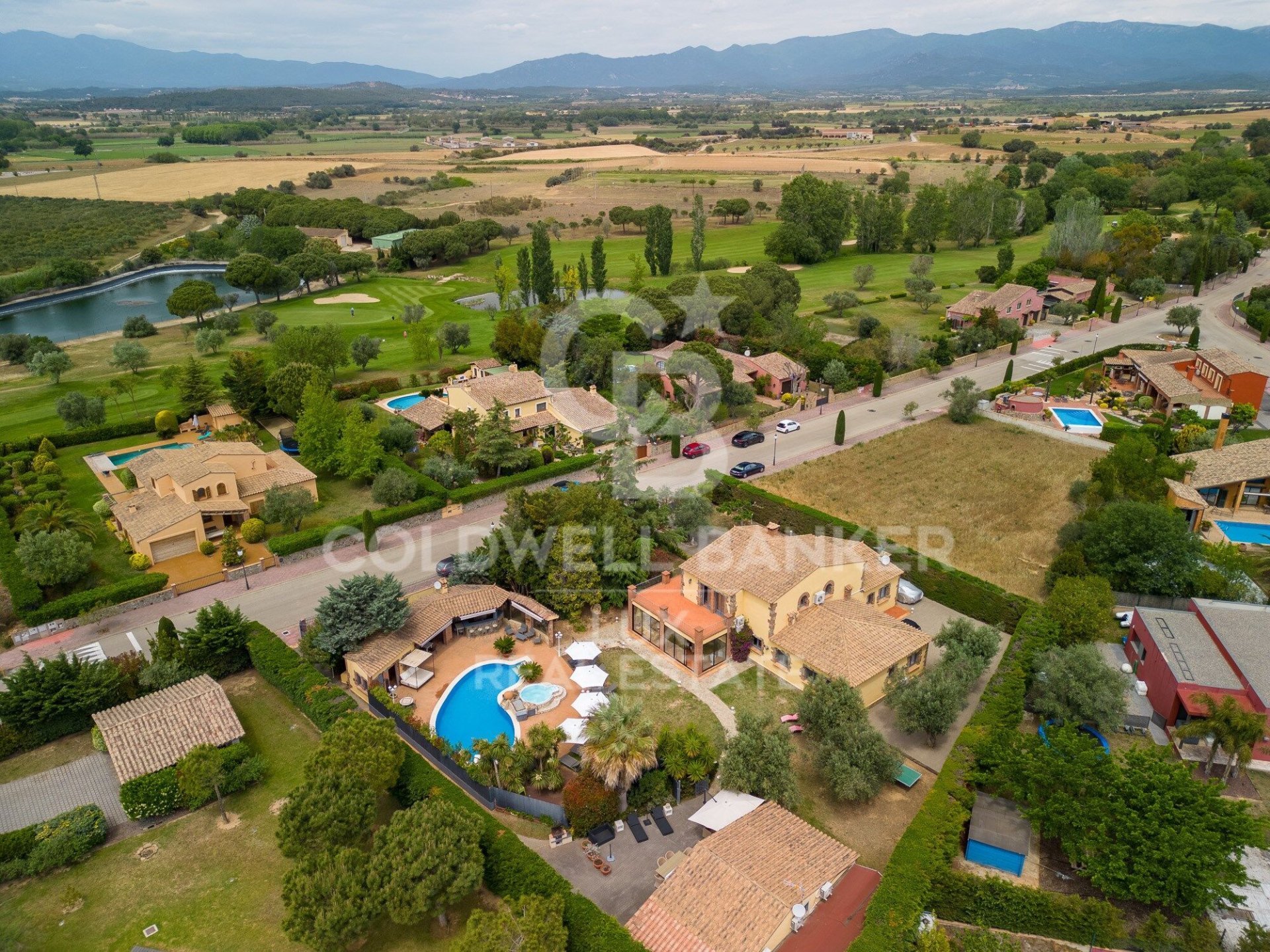 Villa Peralada, Girona, Spānijā 5 istabas, 546 m2 Nr. 160346