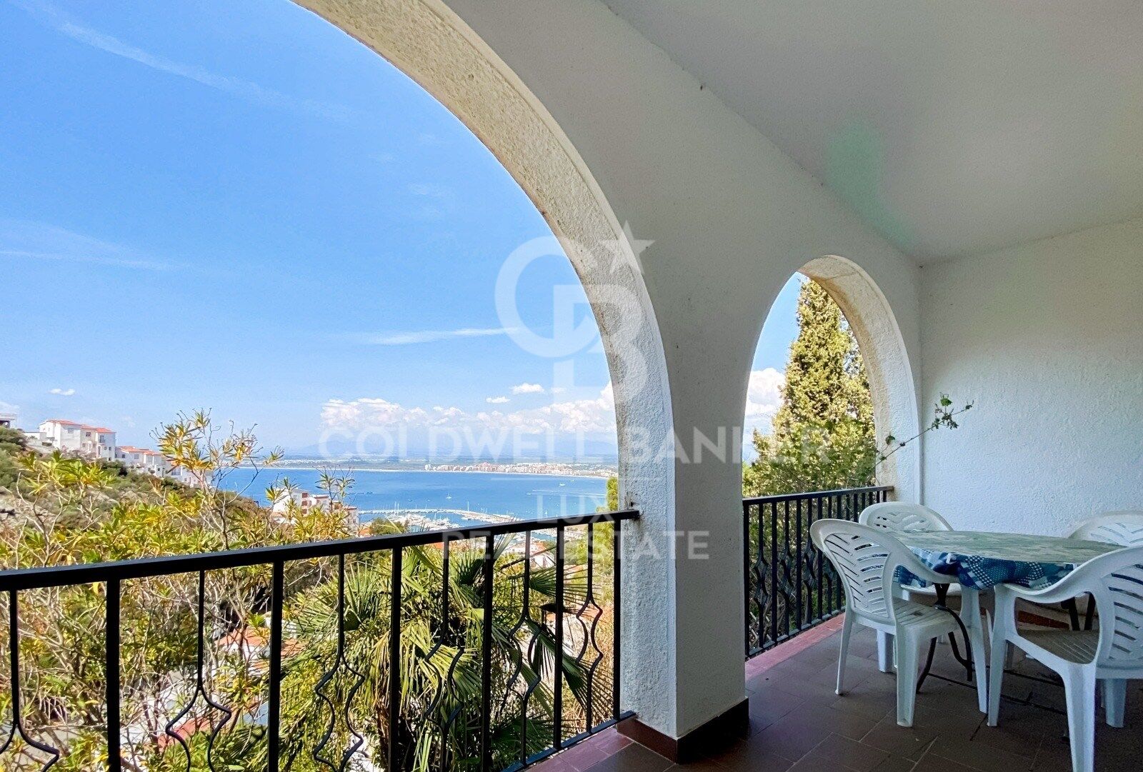 Talo Roses, Girona, Espanja 4 makuuhuonetta, 230 m2 No. 160343