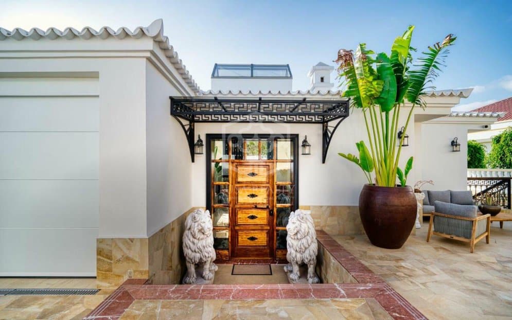 Villa i Adeje, Tenerife, Spanien 4 sovrum, 550 kvm. Nr. 164298