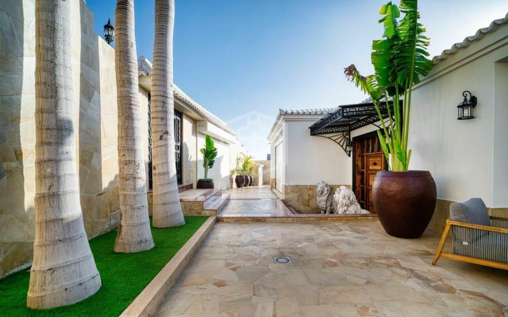 Villa i Adeje, Tenerife, Spanien 4 sovrum, 550 kvm. Nr. 164298