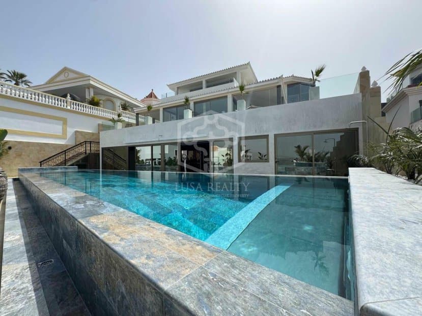 Villa i Adeje, Tenerife, Spanien 4 sovrum, 550 kvm. Nr. 164298