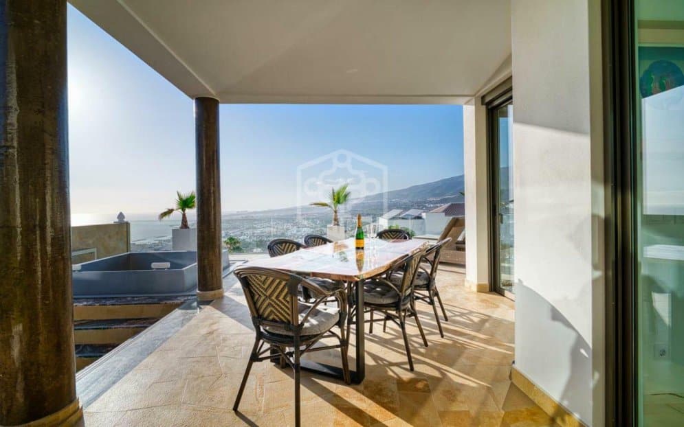 Villa i Adeje, Tenerife, Spanien 4 sovrum, 550 kvm. Nr. 164298