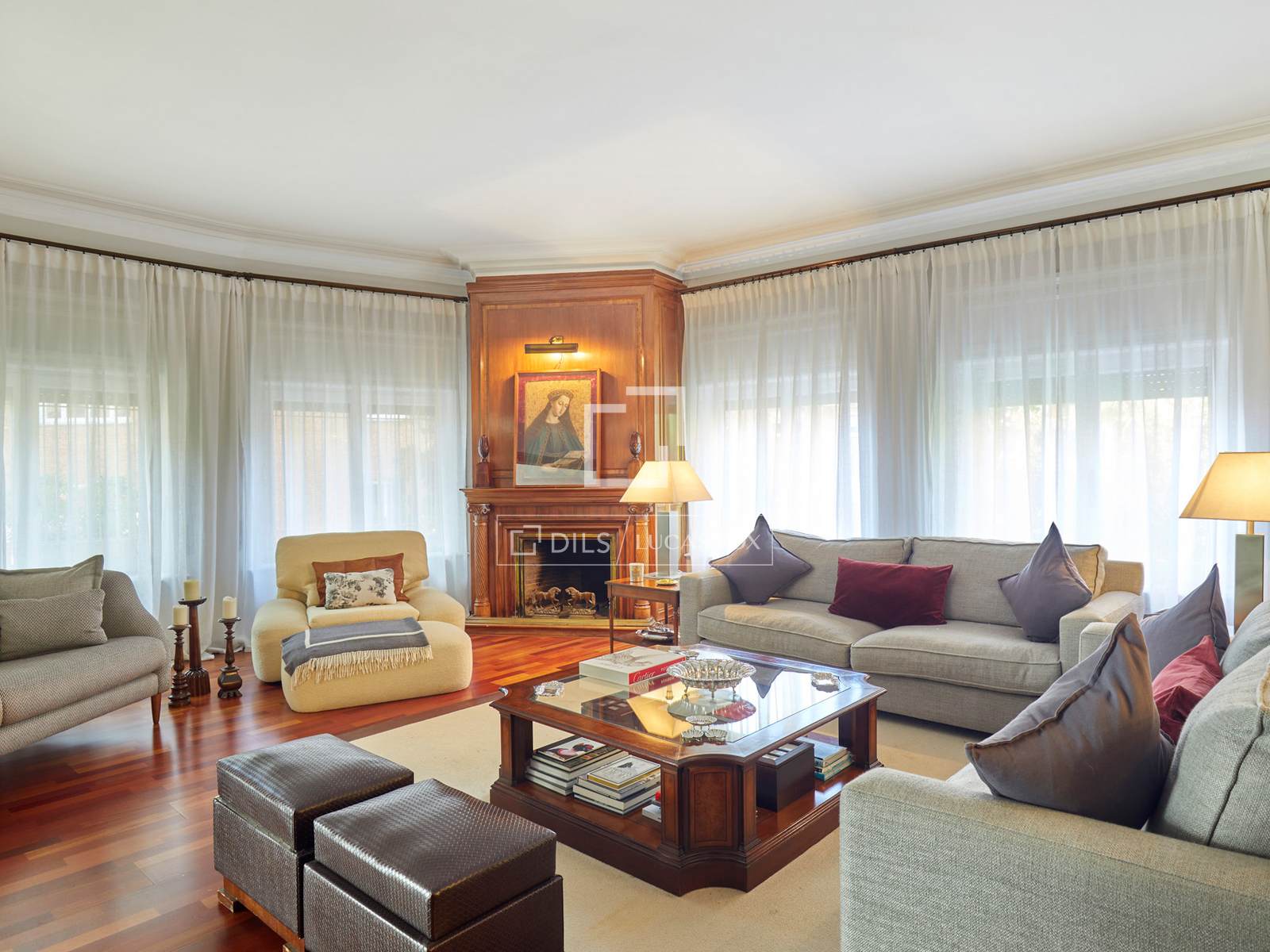 Dzīvoklis Barcelona, Spānijā 6 istabas, 453 m2 Nr. 160820