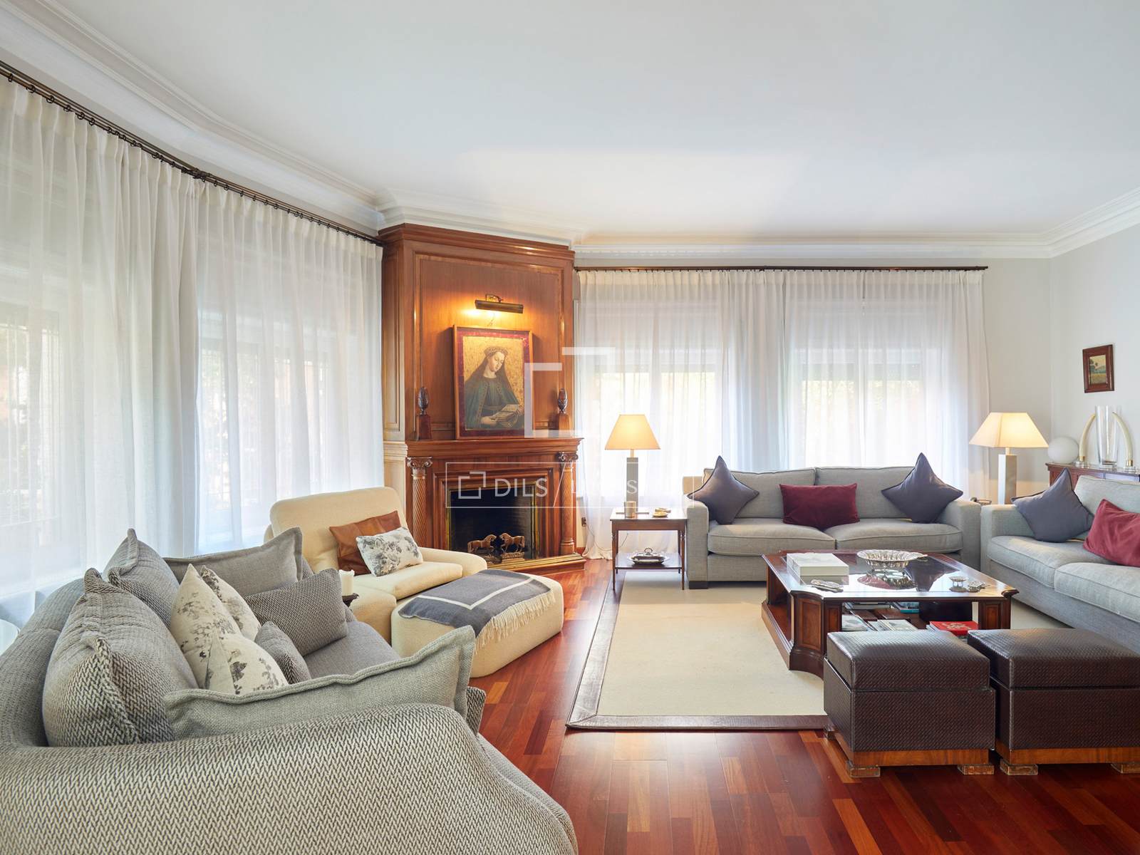 Dzīvoklis Barcelona, Spānijā 6 istabas, 453 m2 Nr. 160820