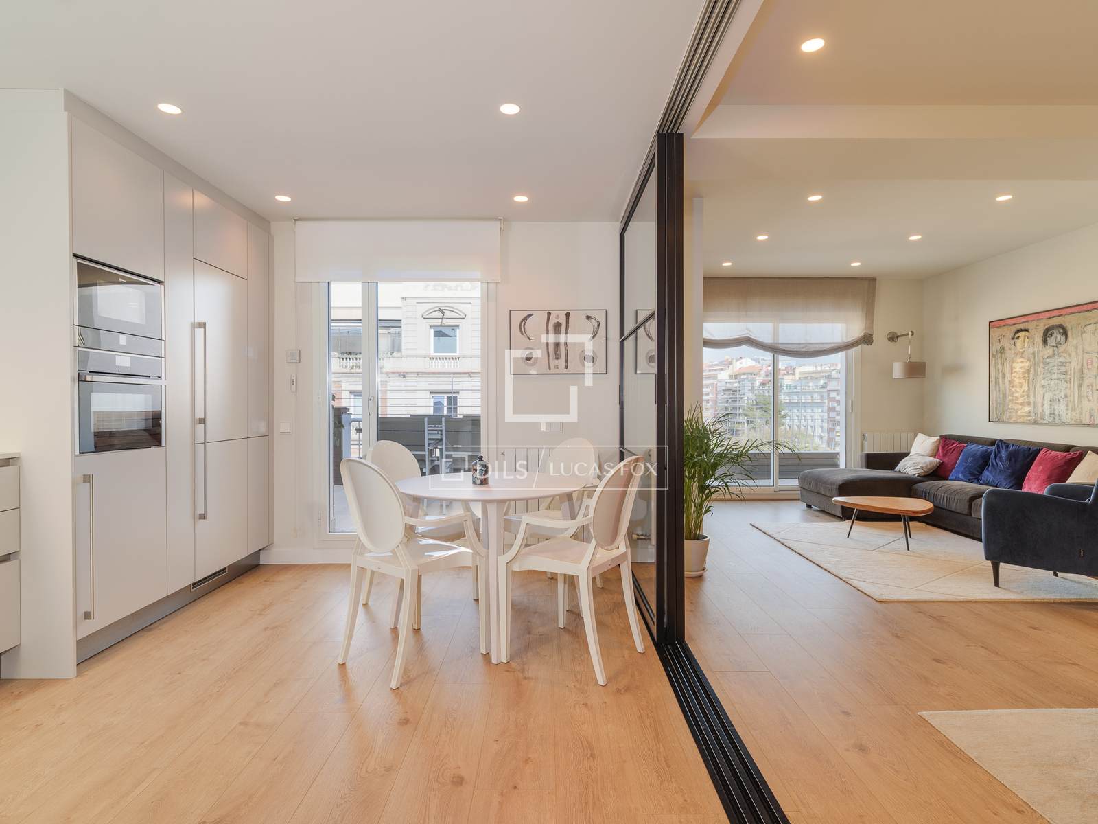 Wohnung in Barcelona, Spanien 5 Schlafzimmer, 146 m2 Nr. 160822